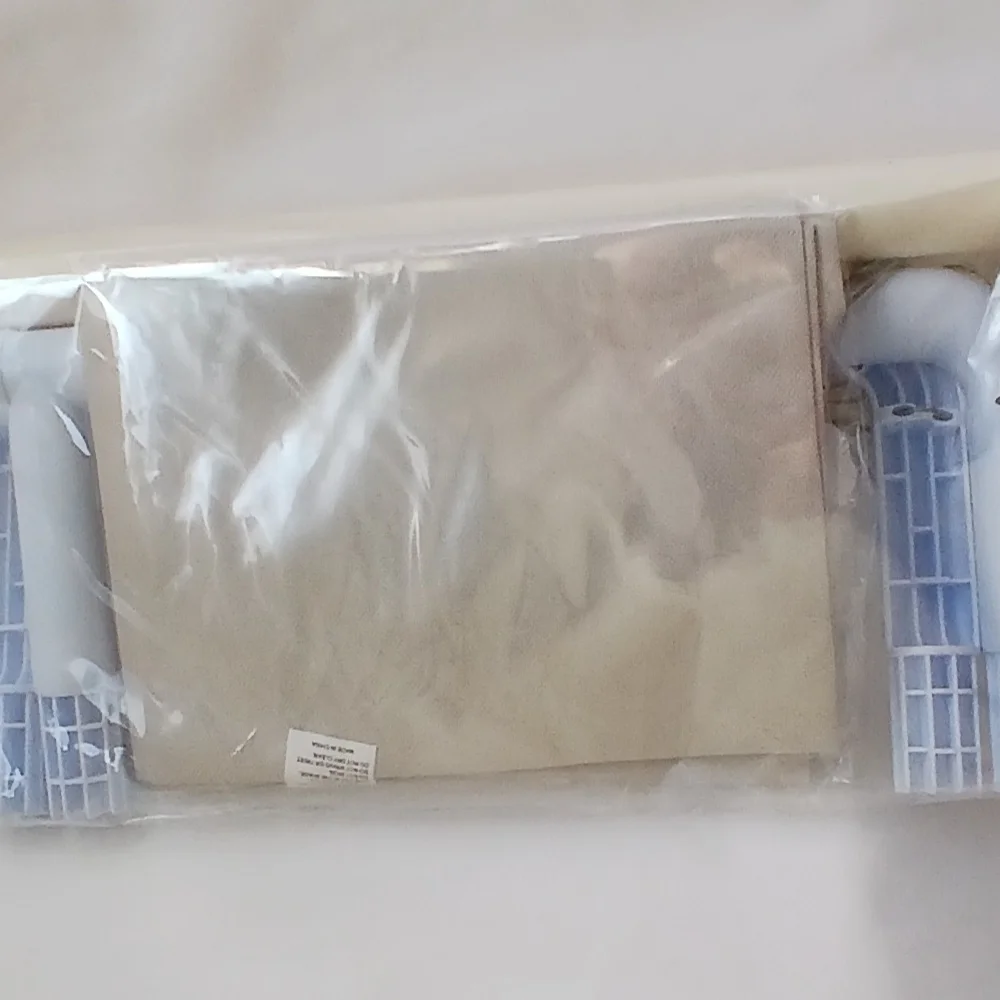 Window-Mounted Cat Hammock - White